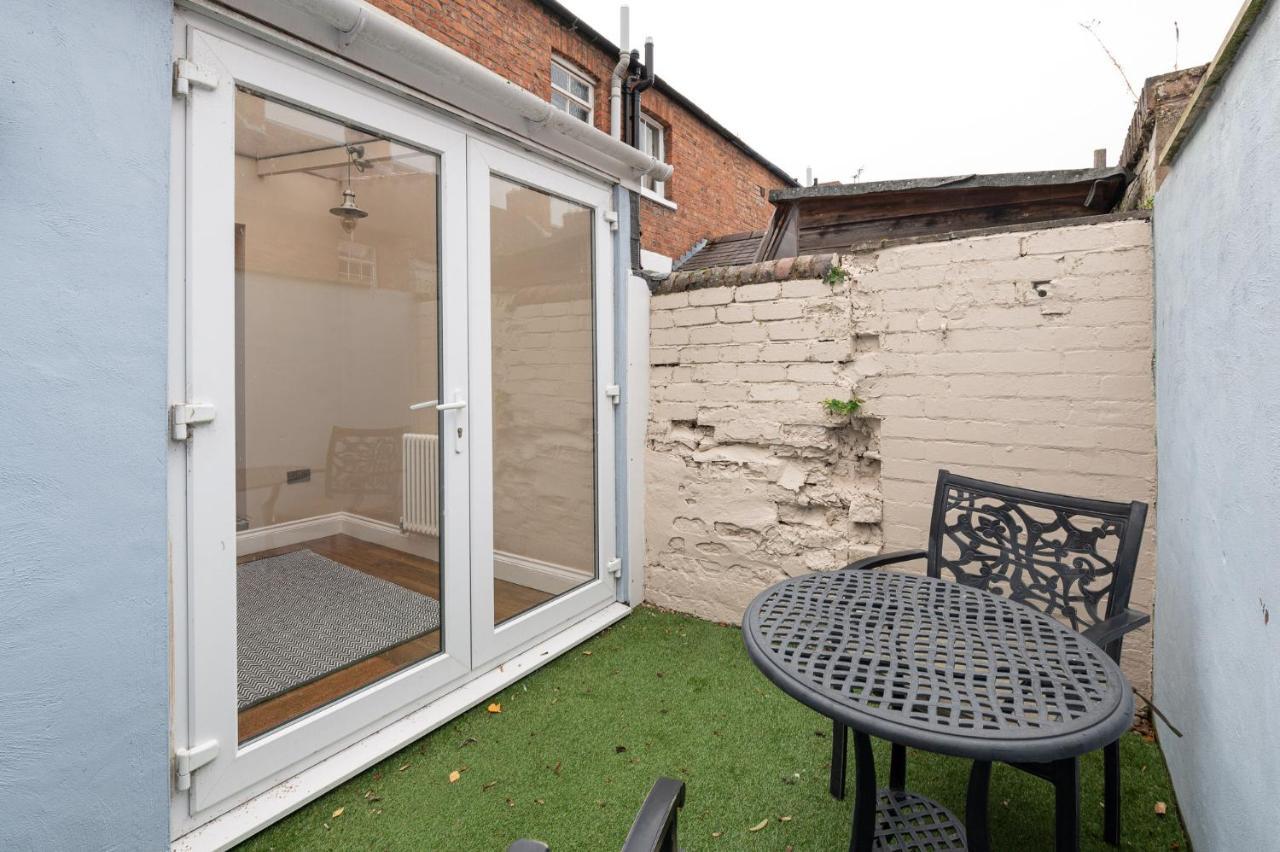 Besford Square, Shrewsbury Town Vila Exterior foto